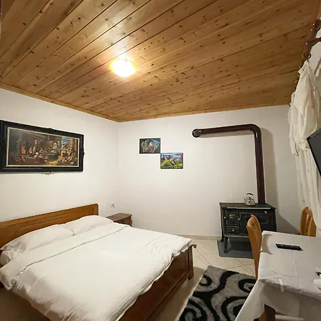 Apartment Bujtina Mecollari *